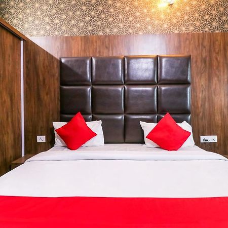 Oyo 6908 Hotel Royal City Azamgarh Exterior photo