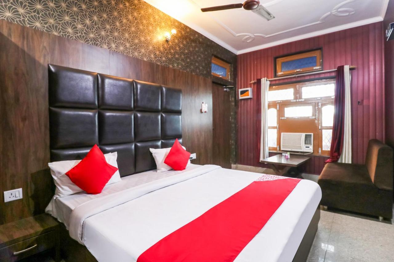 Oyo 6908 Hotel Royal City Azamgarh Exterior photo