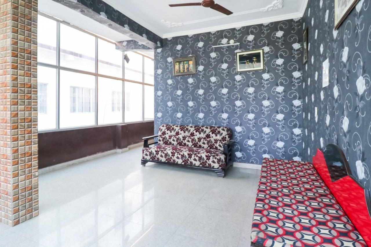 Oyo 6908 Hotel Royal City Azamgarh Exterior photo