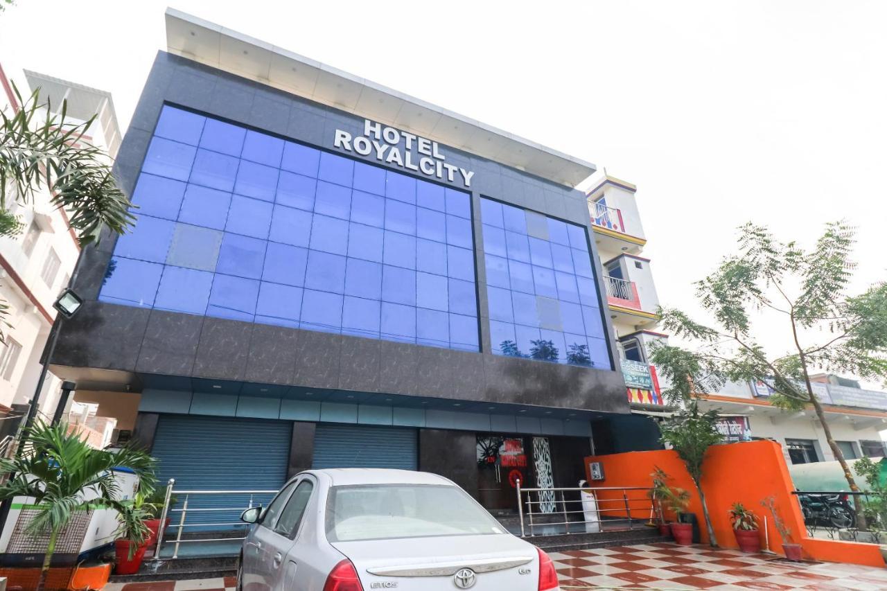 Oyo 6908 Hotel Royal City Azamgarh Exterior photo
